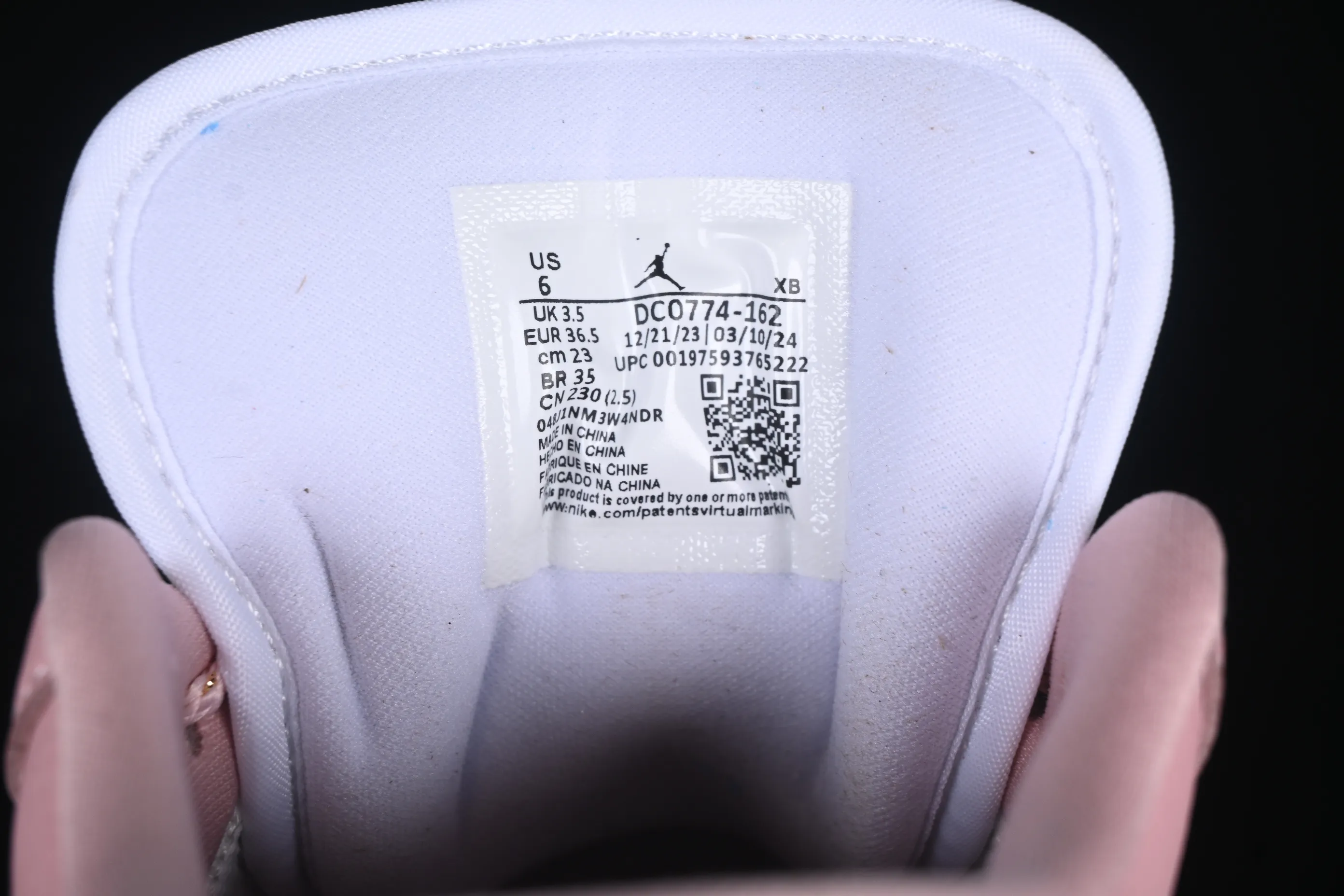 All categories Air Jordan Jordan series basketball shoes Air Jordan 1 Low Air Jordan 1 Low AJ1 Joe 1 customized model white pink low-top cultural and leisure sports sneakers DC0774-162